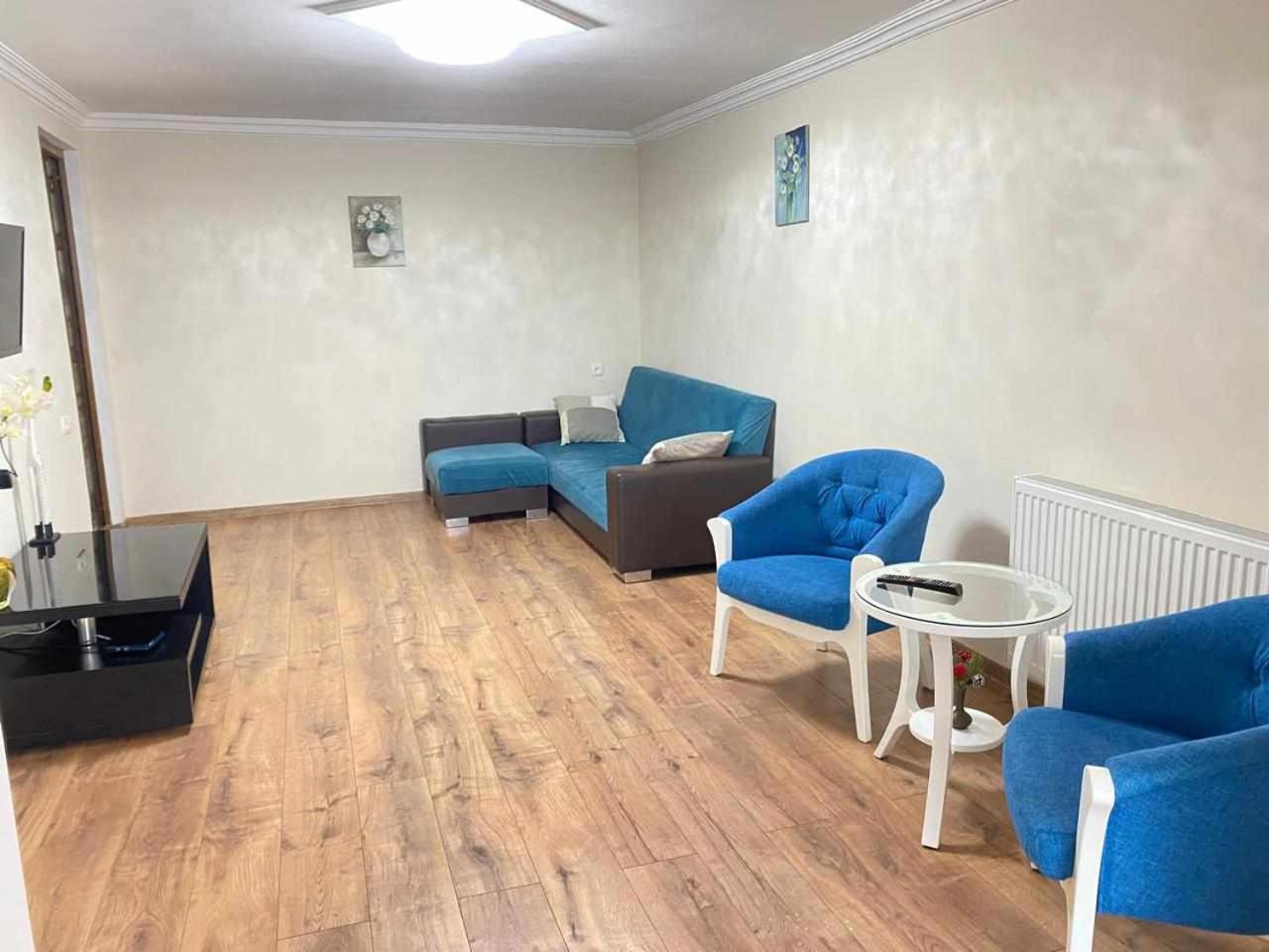 Freedom Square Apartment Tbilisi Eksteriør bilde